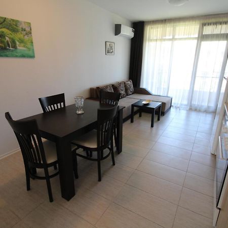 Menada Kavaci Sozopol Apartments Ruang foto
