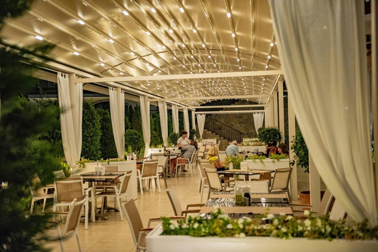 Menada Kavaci Sozopol Apartments Bagian luar foto