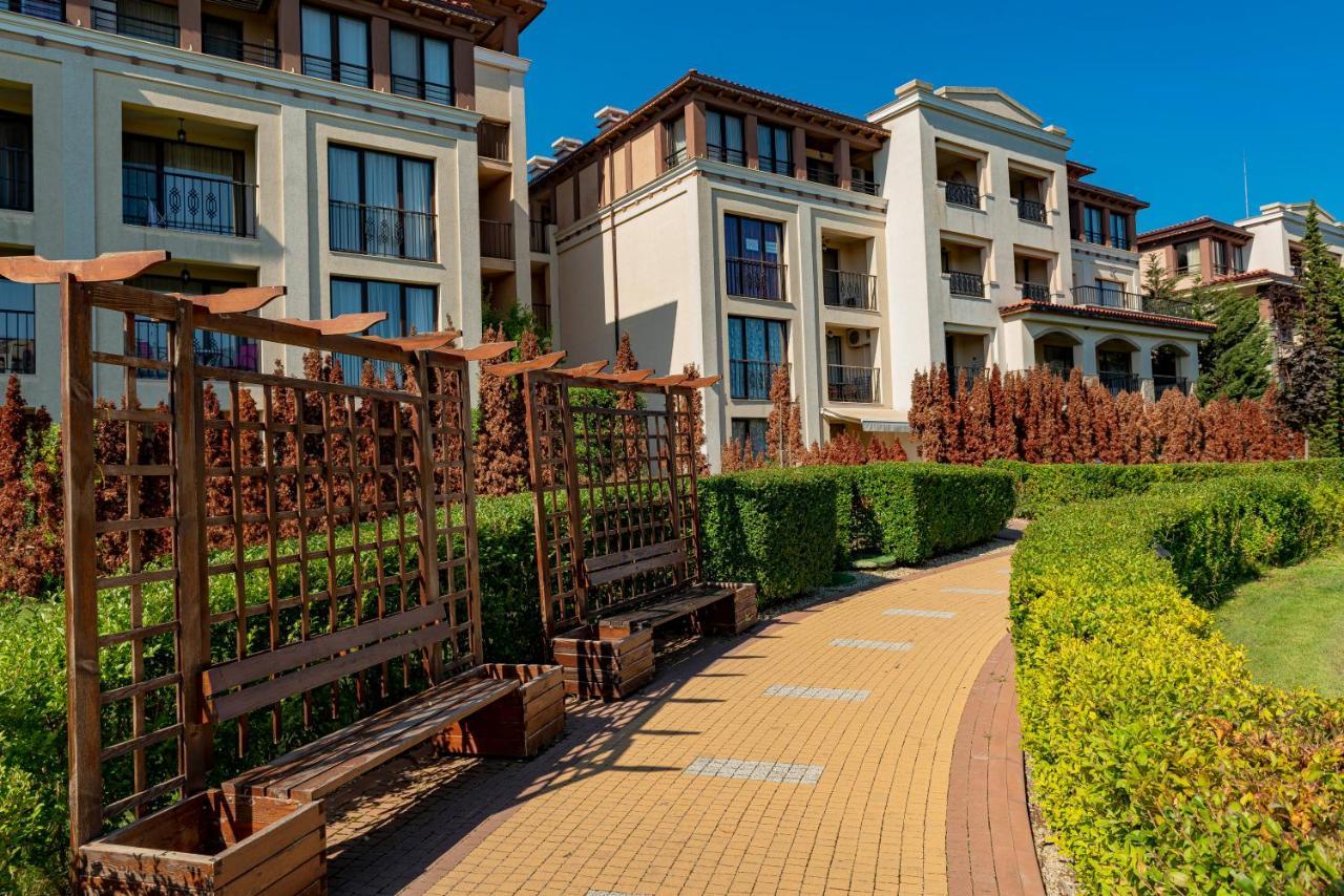 Menada Kavaci Sozopol Apartments Bagian luar foto