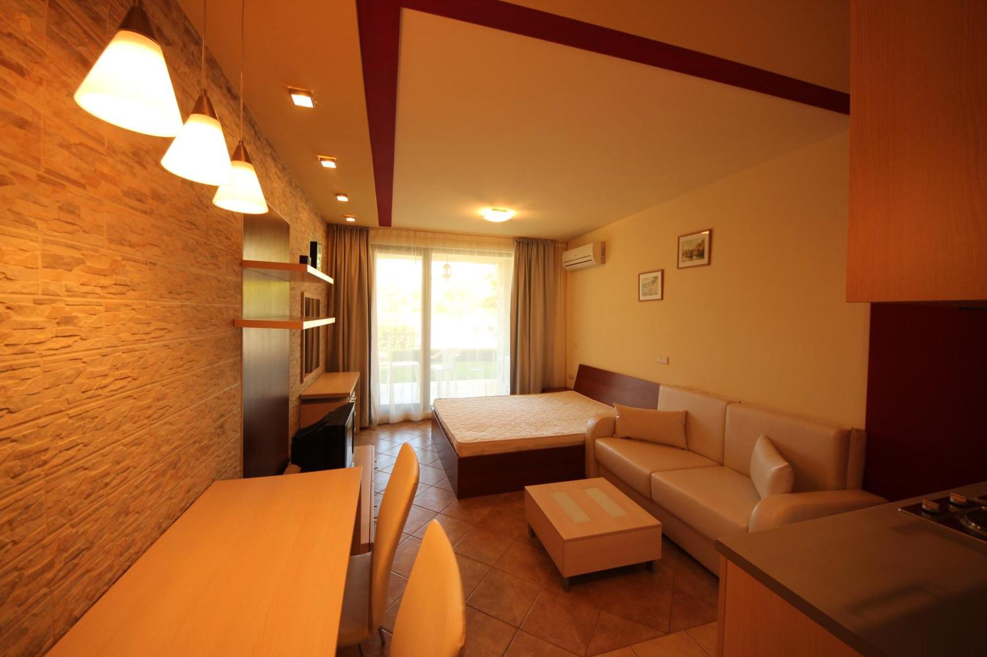 Menada Kavaci Sozopol Apartments Ruang foto