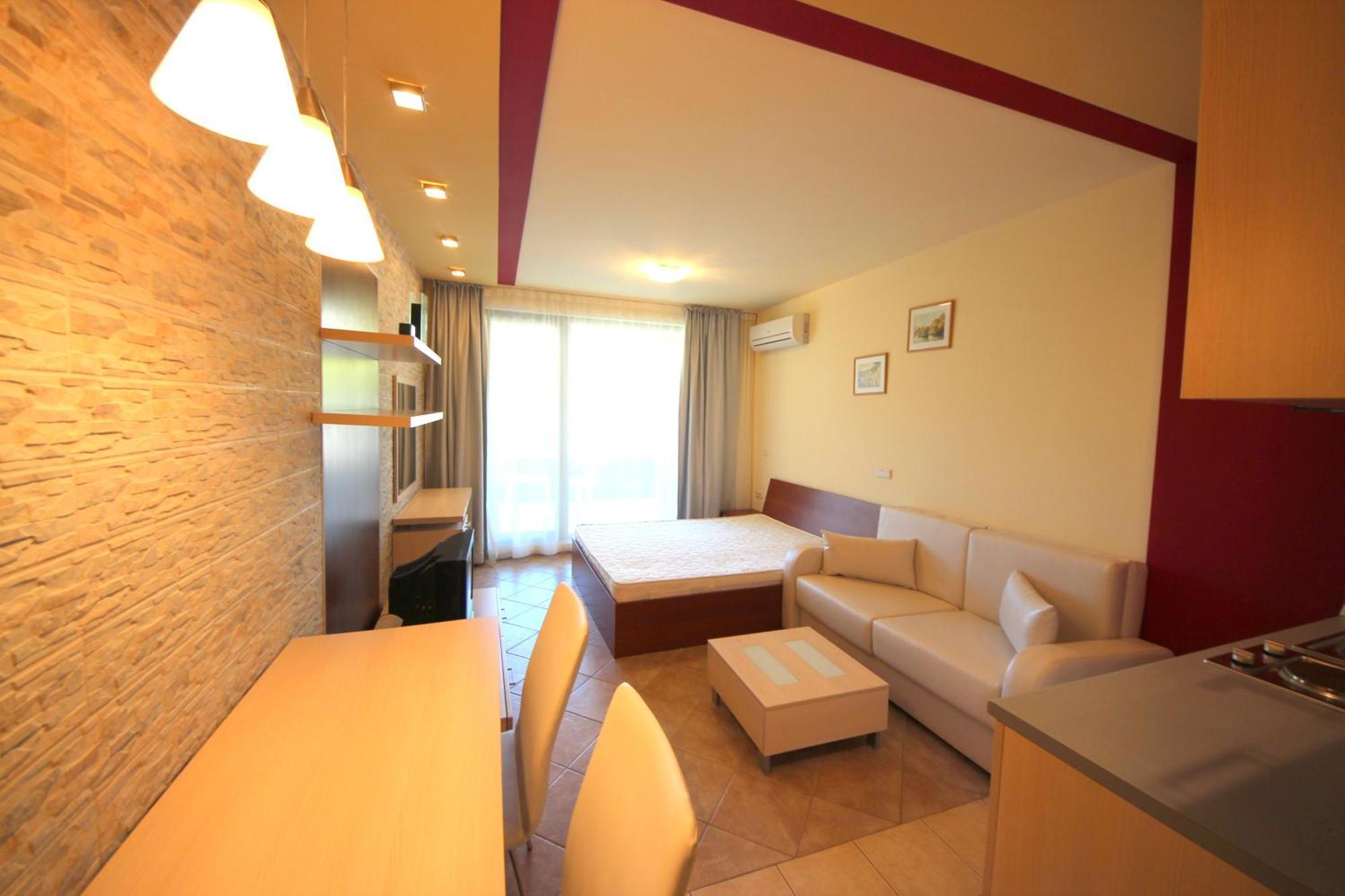 Menada Kavaci Sozopol Apartments Ruang foto