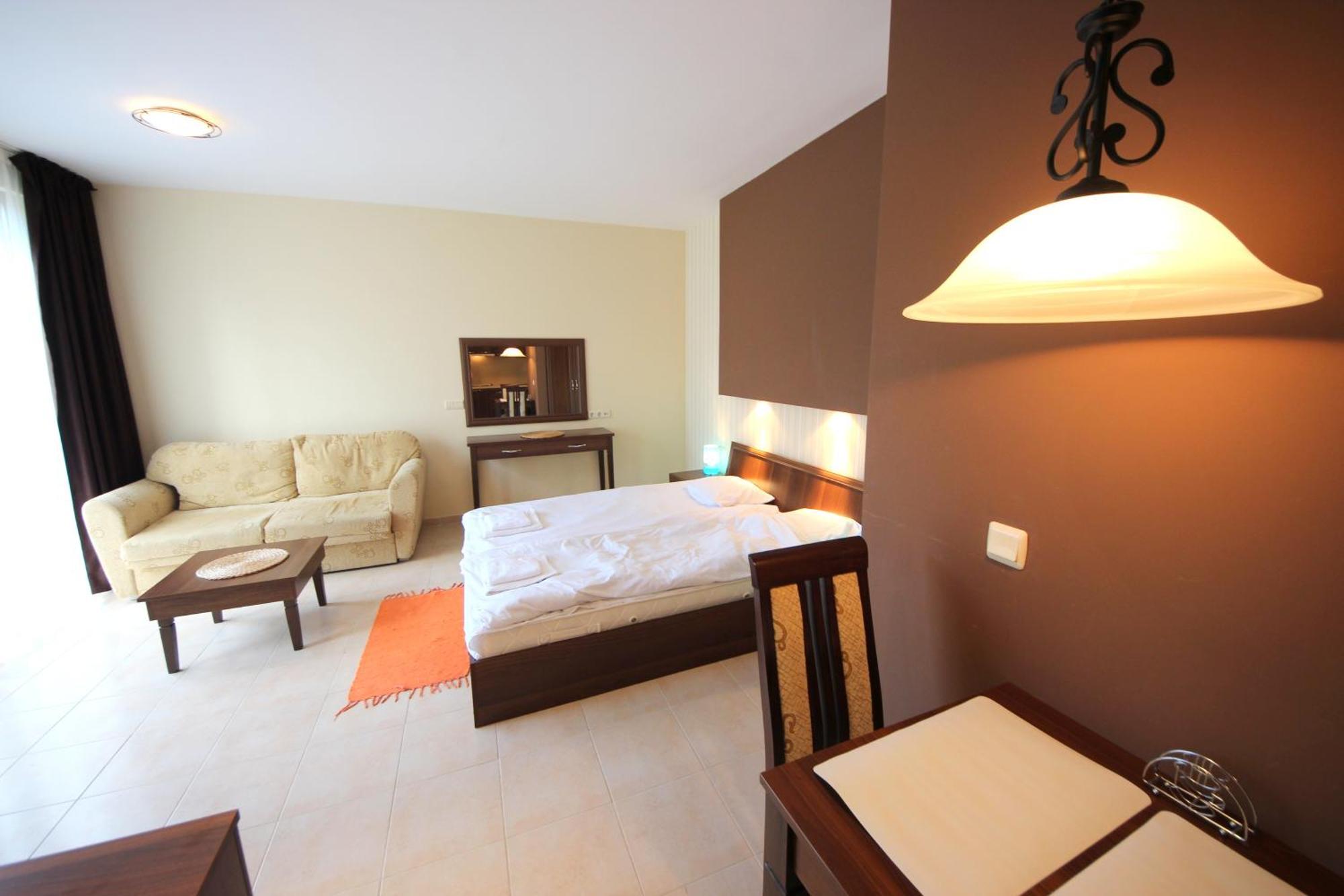 Menada Kavaci Sozopol Apartments Ruang foto
