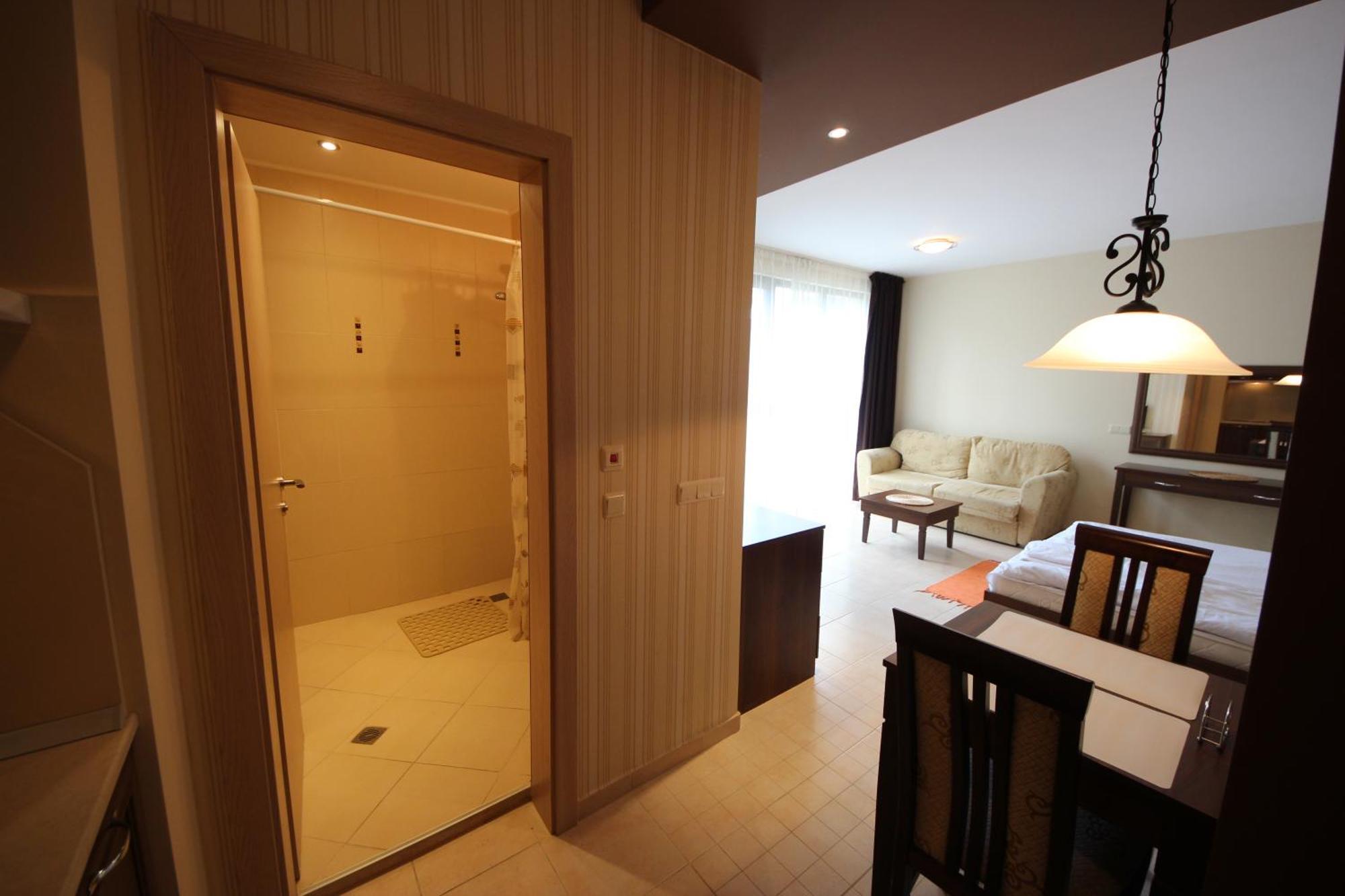 Menada Kavaci Sozopol Apartments Ruang foto