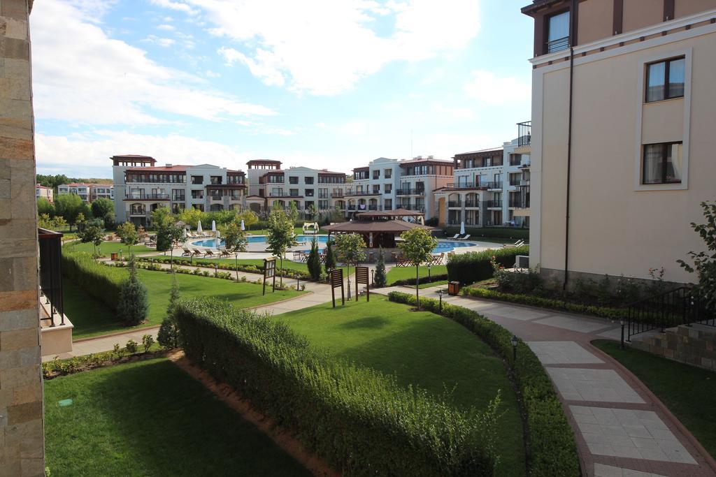 Menada Kavaci Sozopol Apartments Bagian luar foto