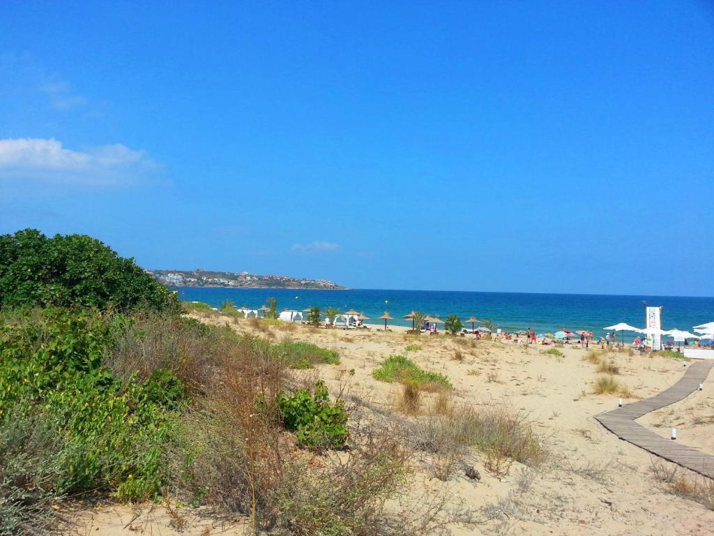 Menada Kavaci Sozopol Apartments Bagian luar foto
