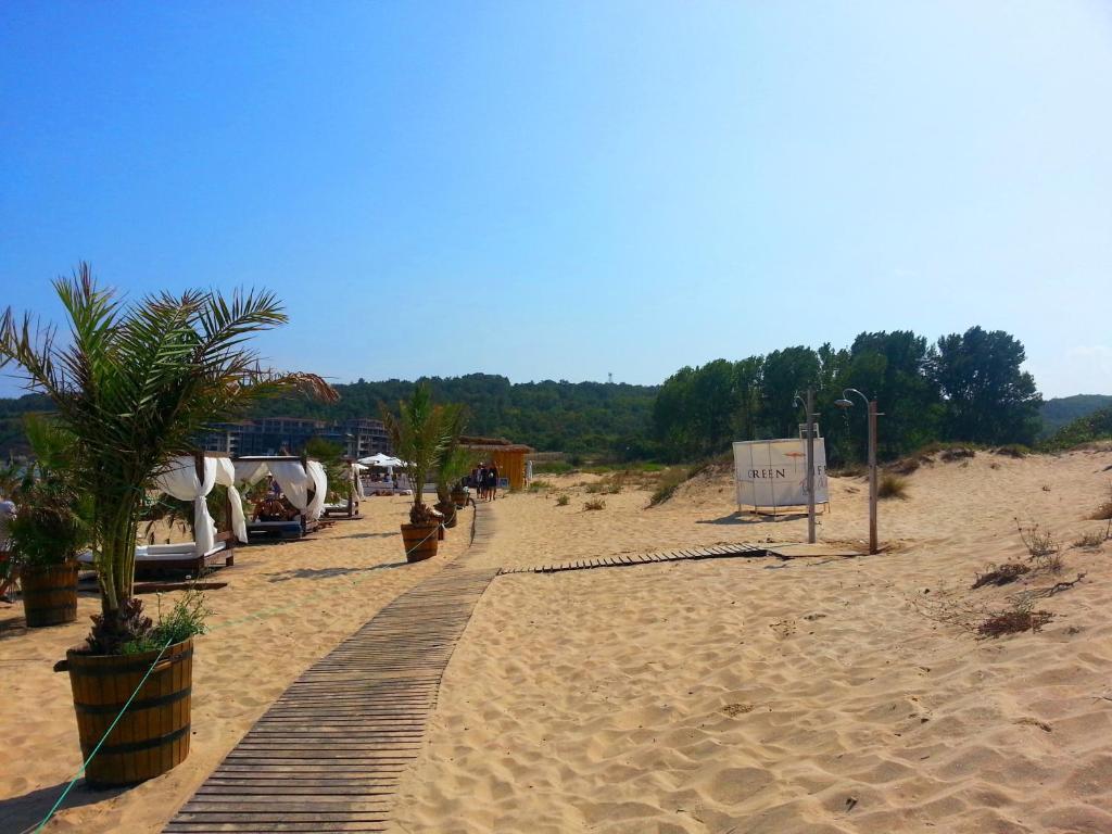 Menada Kavaci Sozopol Apartments Bagian luar foto