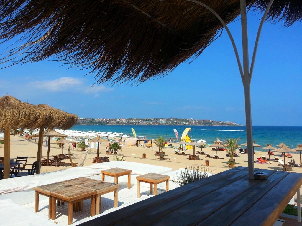 Menada Kavaci Sozopol Apartments Bagian luar foto