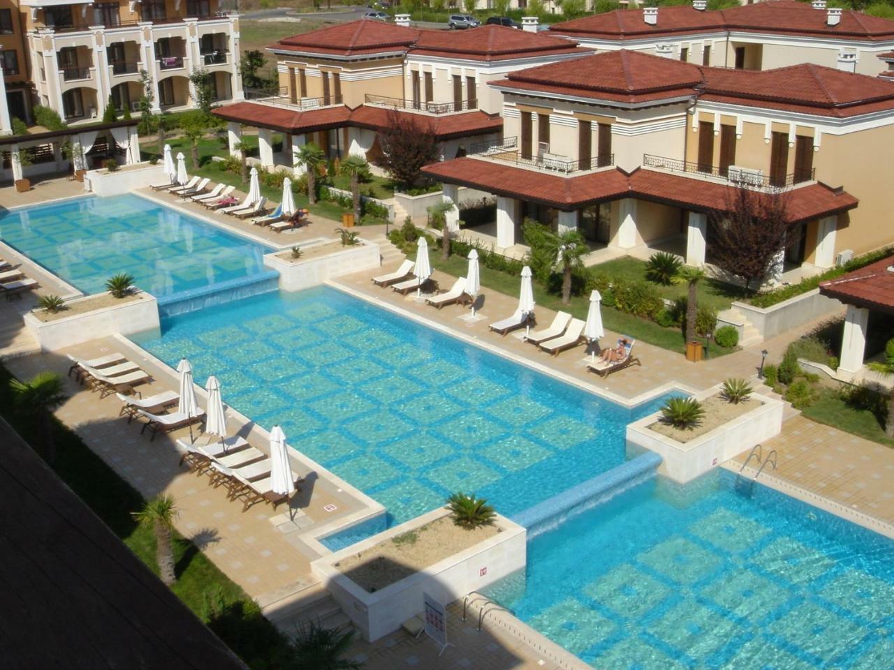 Menada Kavaci Sozopol Apartments Bagian luar foto