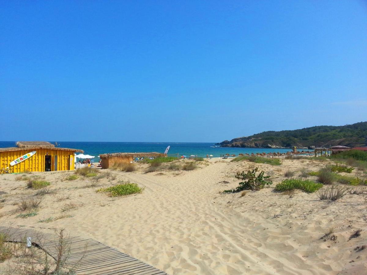 Menada Kavaci Sozopol Apartments Bagian luar foto