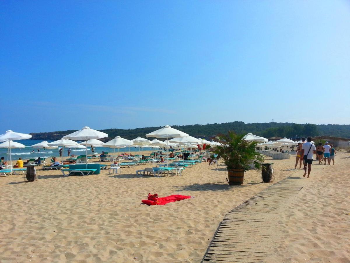 Menada Kavaci Sozopol Apartments Bagian luar foto